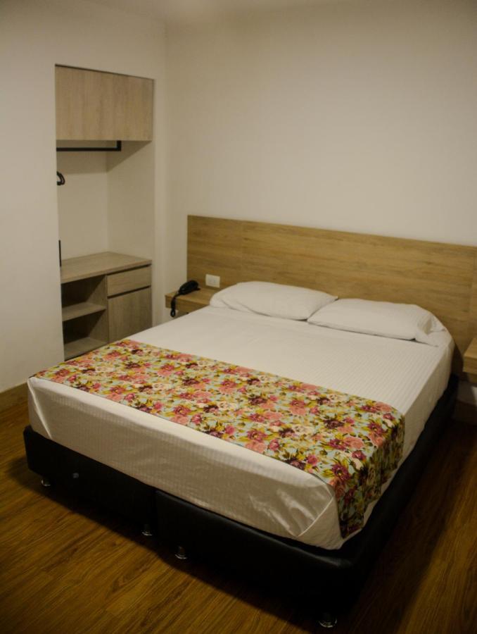 Hotel Poma Rosa Медельин Экстерьер фото
