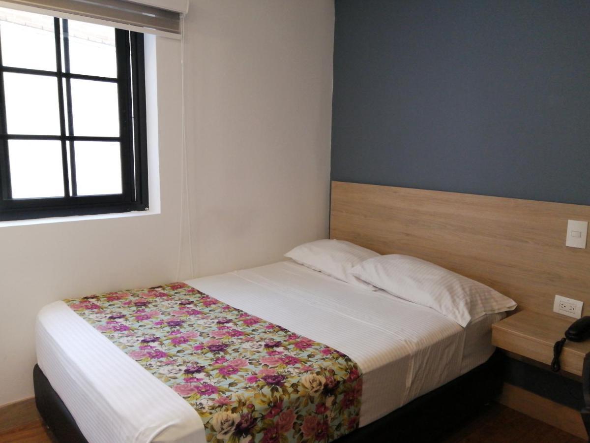 Hotel Poma Rosa Медельин Экстерьер фото