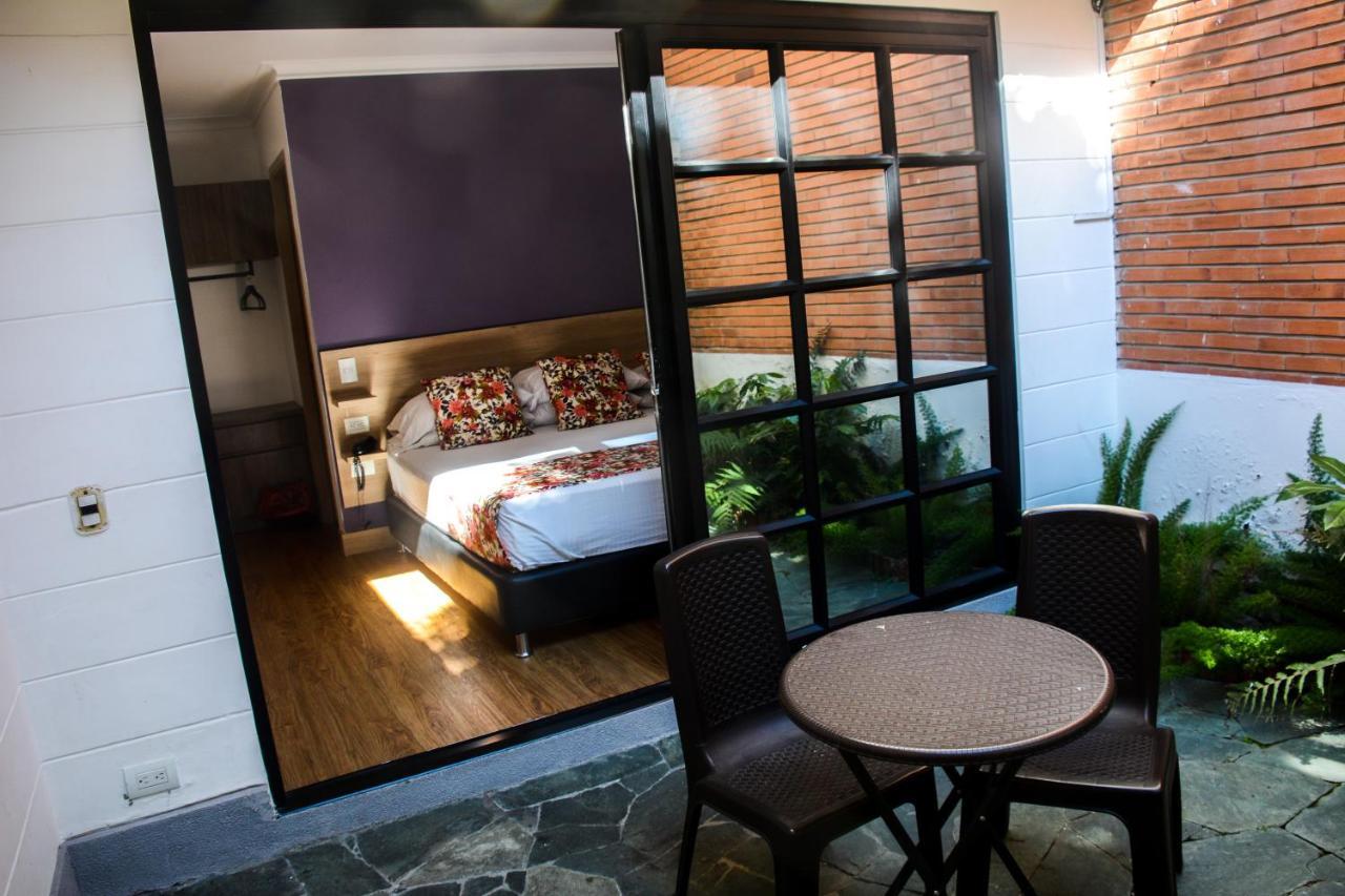 Hotel Poma Rosa Медельин Экстерьер фото
