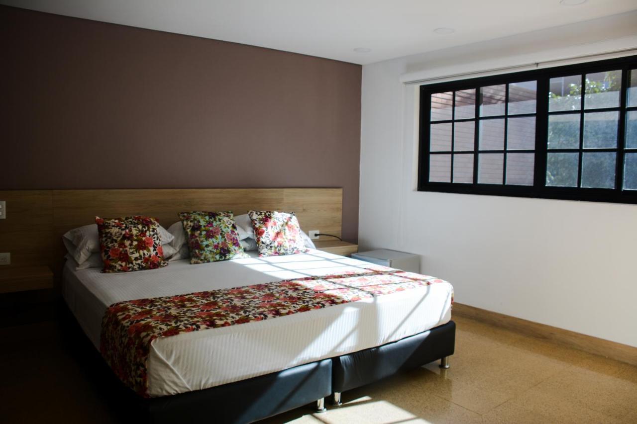 Hotel Poma Rosa Медельин Экстерьер фото