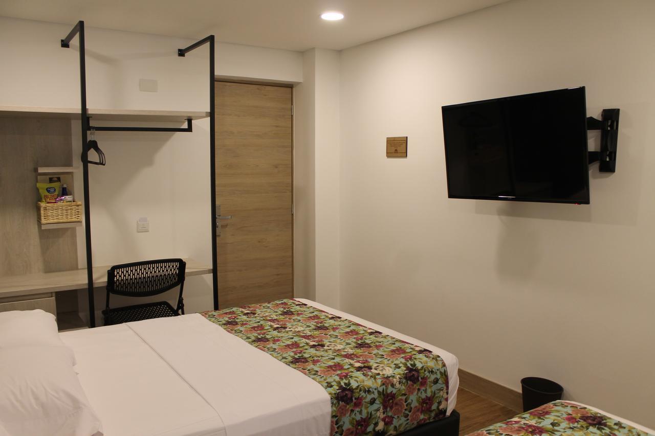 Hotel Poma Rosa Медельин Экстерьер фото
